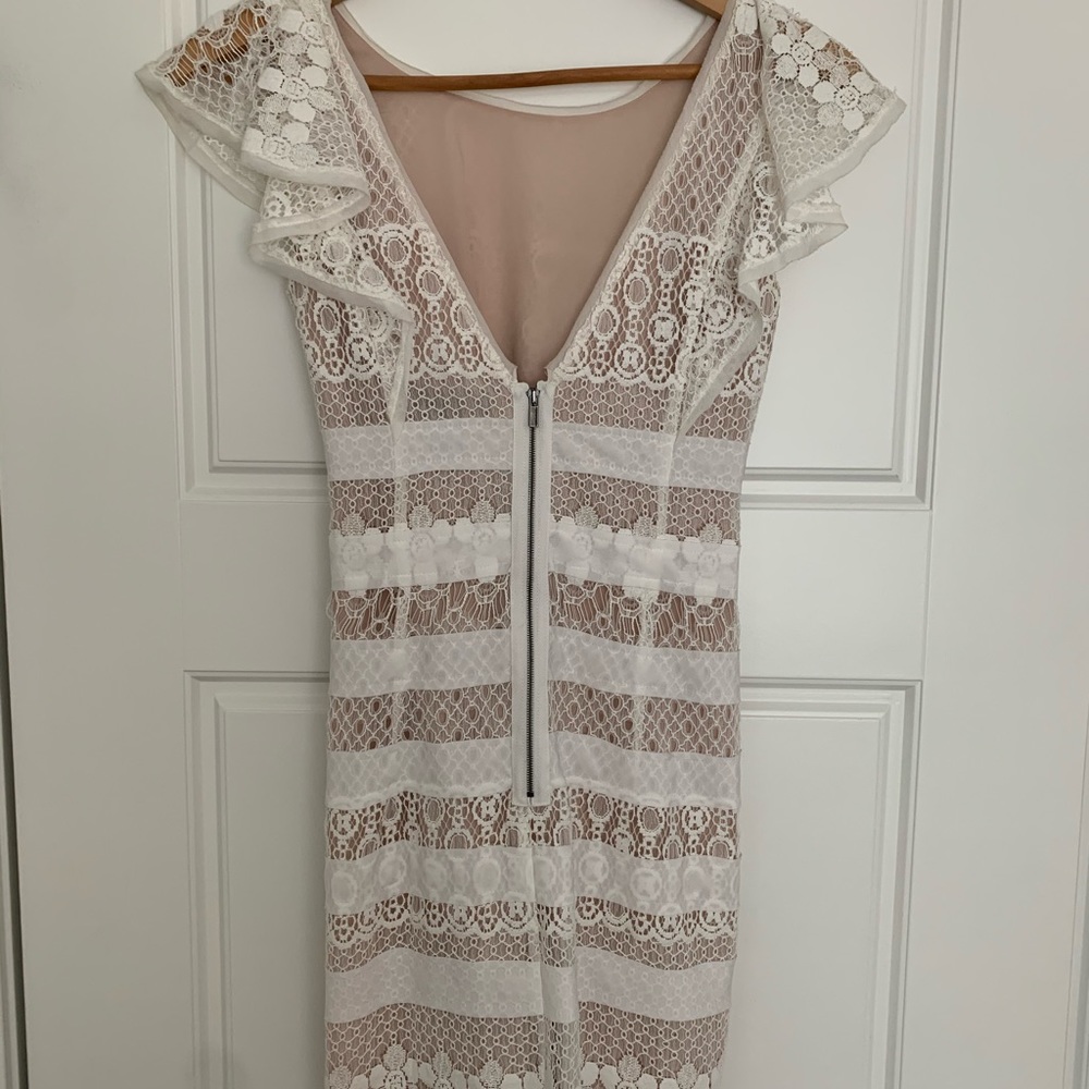 BCBGMAXAZRIA lace cocktail dress